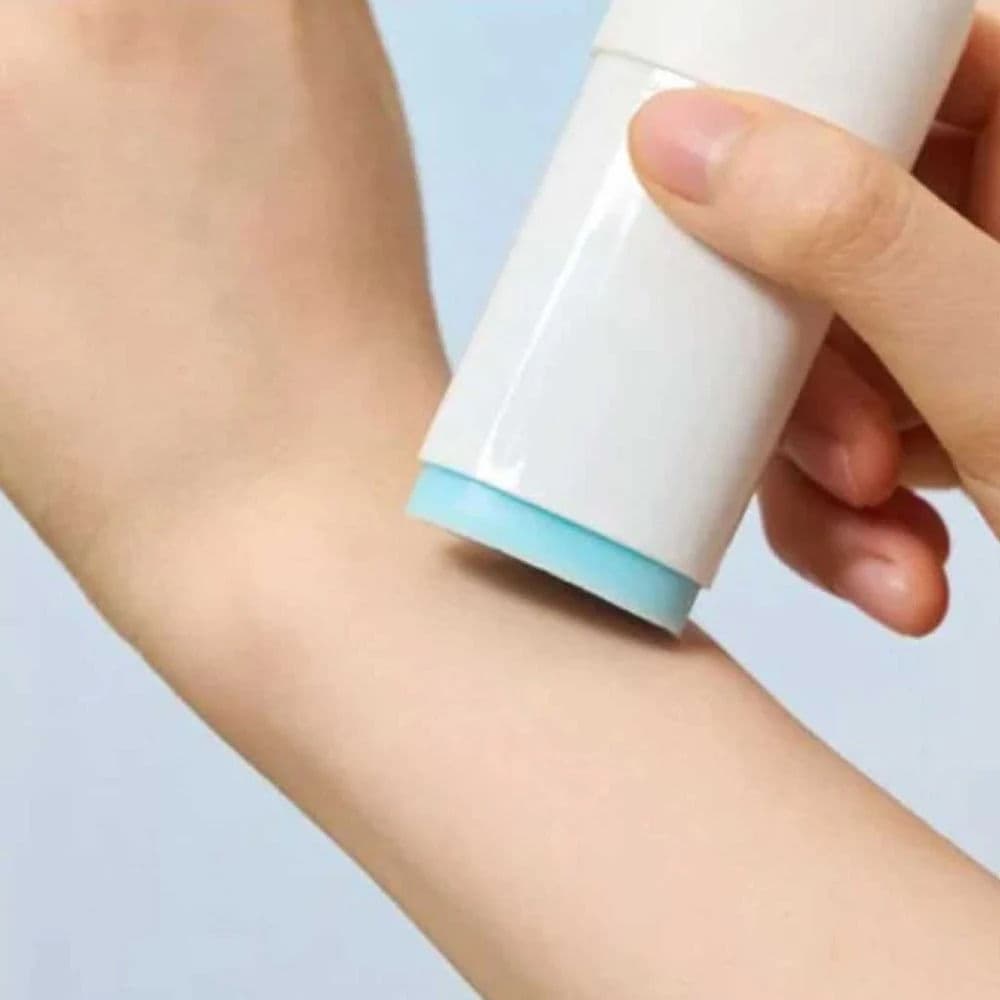 Madagascar Centella Hyalu-Cica Silky-Fit Sun Stick Mini 2